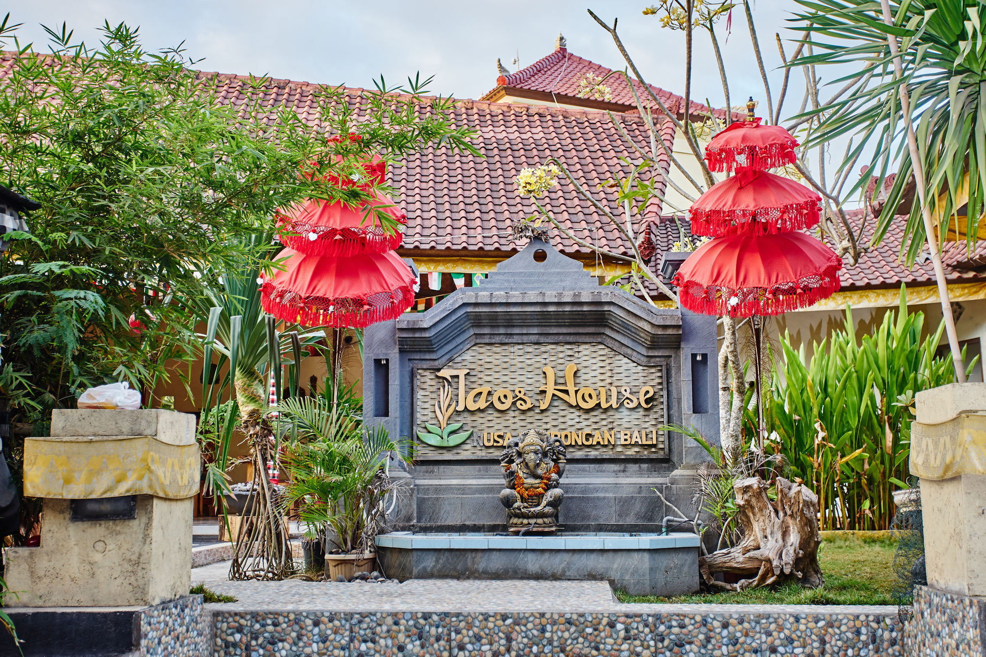 Taos House Nusa Lembongan Exterior photo
